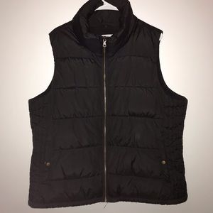 Old Navy Puffer Vest